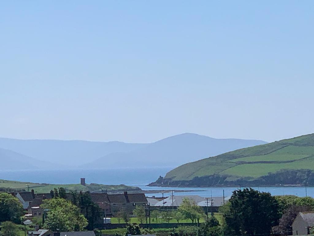 Wonderful Coastal Home In Dingle Town מראה חיצוני תמונה