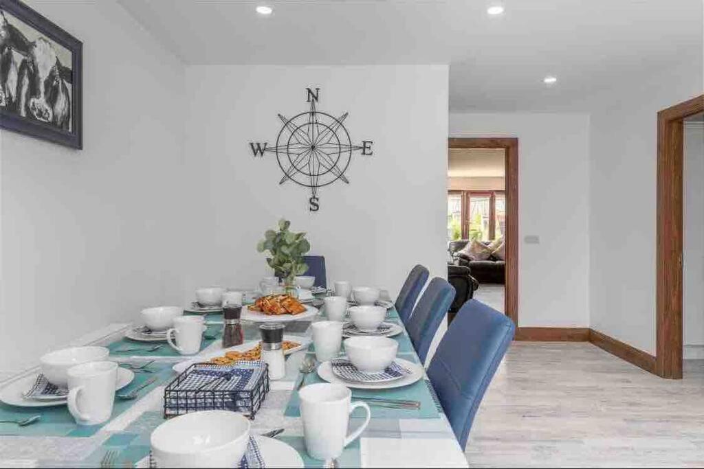 Wonderful Coastal Home In Dingle Town מראה חיצוני תמונה