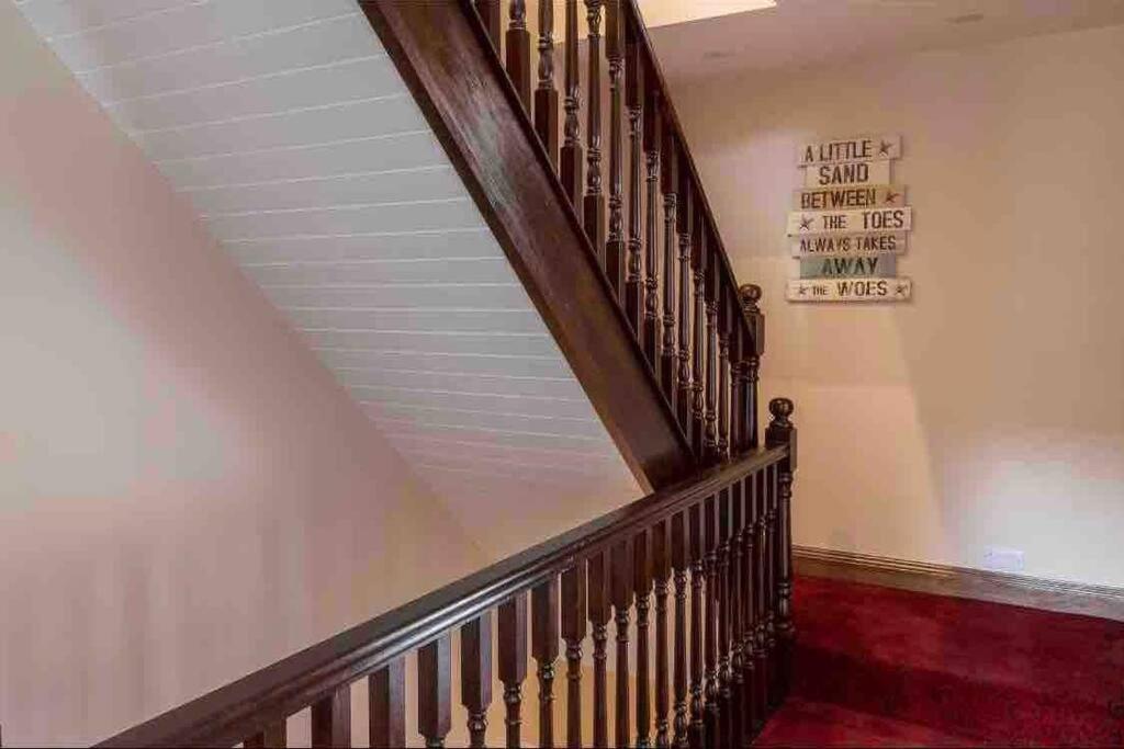 Wonderful Coastal Home In Dingle Town מראה חיצוני תמונה