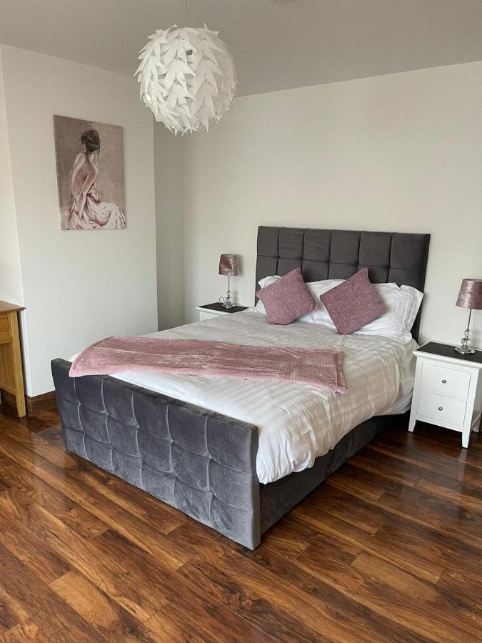 Wonderful Coastal Home In Dingle Town מראה חיצוני תמונה