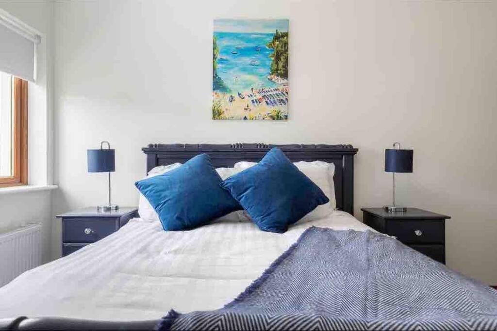 Wonderful Coastal Home In Dingle Town מראה חיצוני תמונה